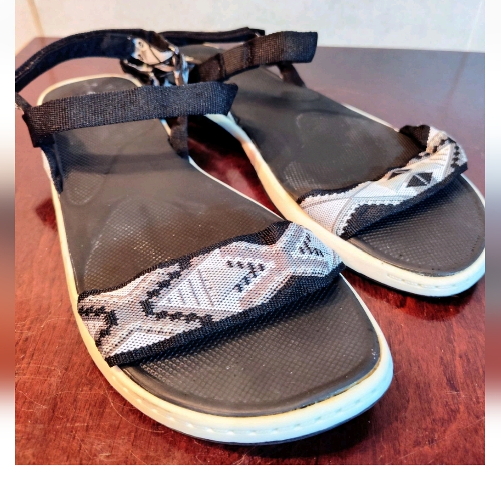 Women's Athletech Black and White Sporty Sandals